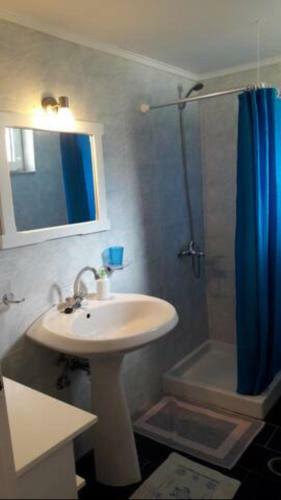 Benetia Apartments