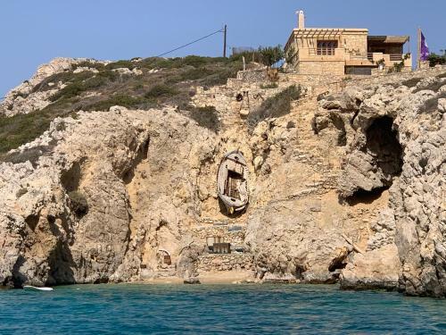 Titans Sea Cabin With Private Beach - Karpathos Island