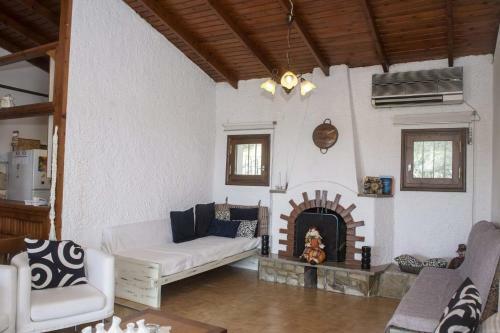 Villa Mary's House
