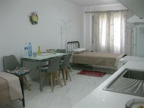 Sissy Apartments By The Sea