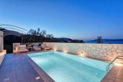 White Rock Villas Nikiana