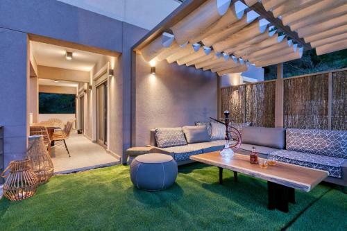 White Rock Villas Nikiana