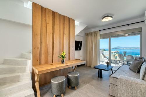 White Rock Villas Nikiana