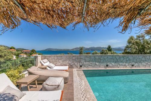 White Rock Villas Nikiana