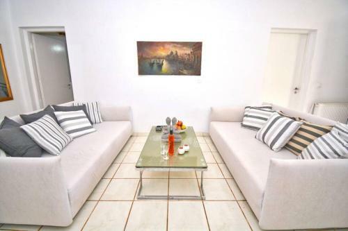 Angel Cottage By Chalikounas Beach