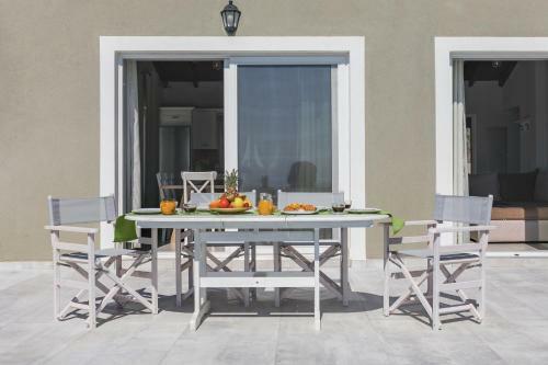 Villa Alonaki Bay