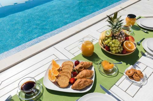 Villa Alonaki Bay