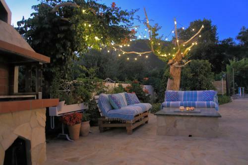 Blue Sky Cottage, Kanouli Beach