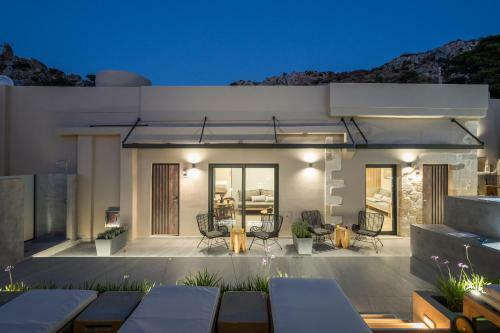 Casa D'irene Deluxe Hotel