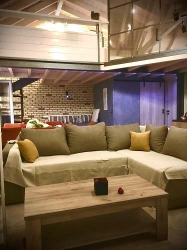 Anna's Cottage House
