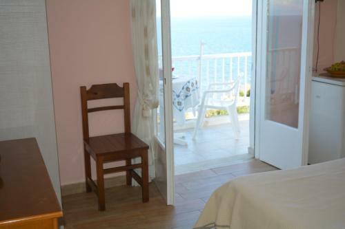 Hostal Fiore Rooms