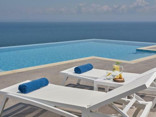 Golden July Luxury Villa