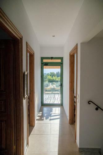 Villa Phi Simple Living Quarters