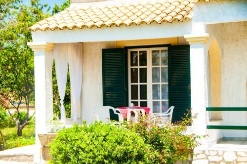 Su Casa Apartments