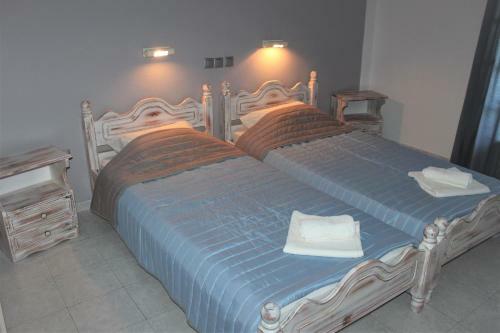 Villa Angela, Seafront Apartments, Almiros Beach