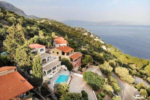 Villa Faiax