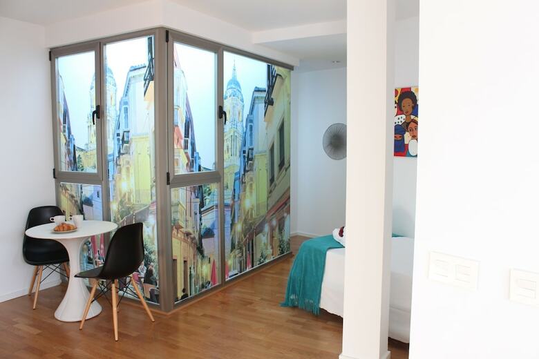 Life Apartments Calder�n