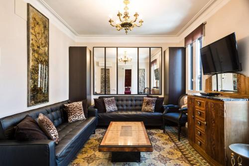 Apartamentos Arag� 345