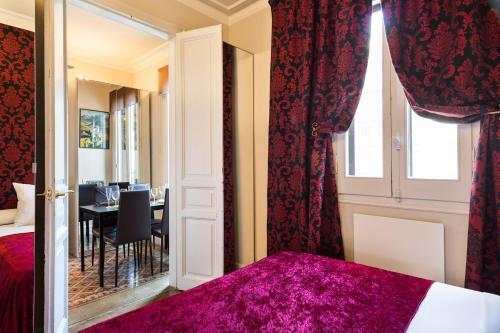 Apartamentos Arag� 345