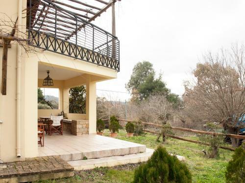 #flh - Villa Achilles, Trani Ammouda Beach