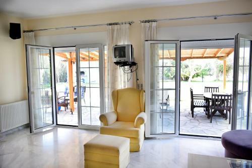 Villa Close To The Beach