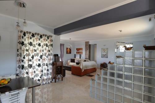 Santova Hill Apartments