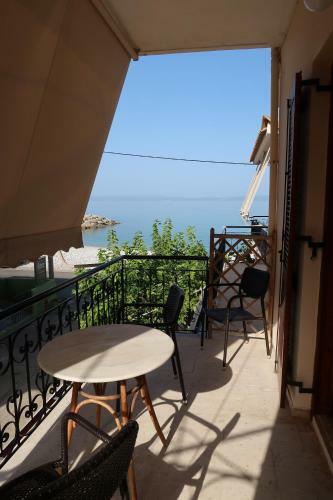 Akrogiali Beach Apartments