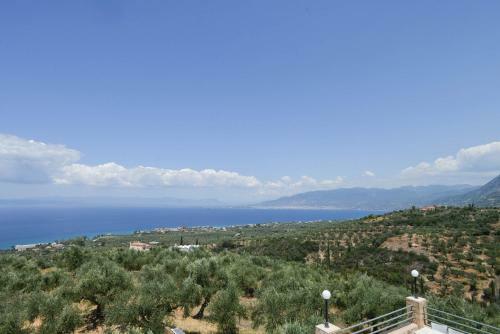 Villa Santova Hill Mansion