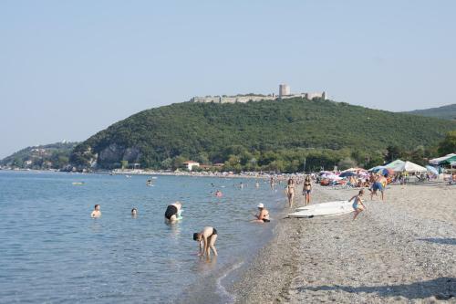 Fanigara Beach Apartments