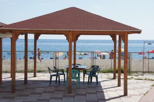 Fanigara Beach Apartments