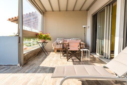 Comfy Kourouta Apartment & Suite