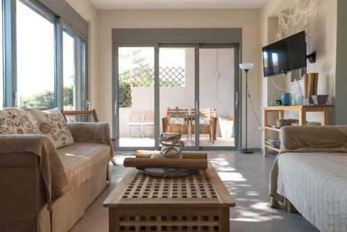 Comfy Kourouta Apartment & Suite