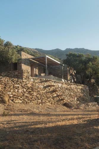 Avdos' Olive House - Land Tales