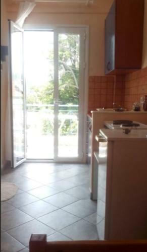 Velika Seaside Apartment