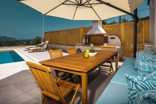 Villa Aithra Country House