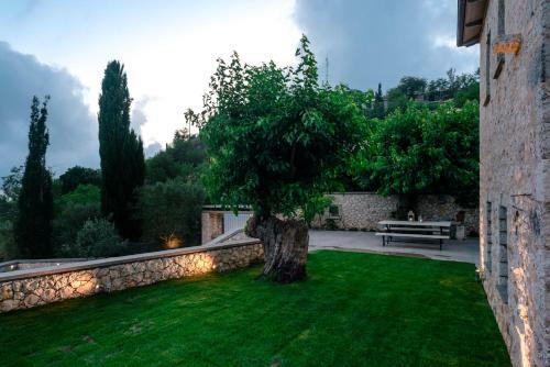 Siora Tanto Rustic Villa