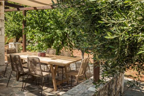 Ploes Luxury Cottages