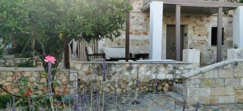 Ploes Luxury Cottages