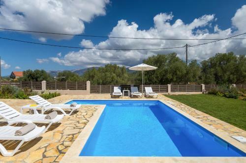 Sole Mare Villa Lakithra