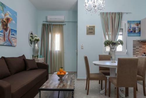Spyros Apartments With Pool