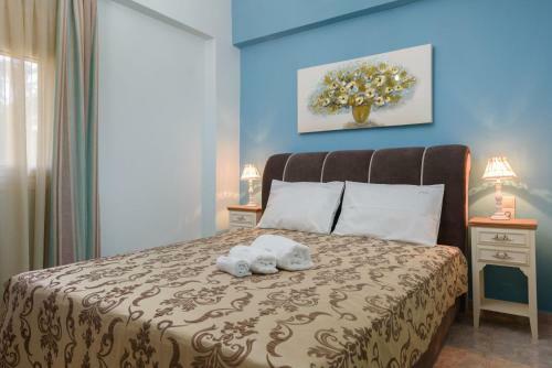 Spyros Apartments With Pool