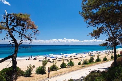 Spacious 5 Bed Villa With Pool In Kefalonia