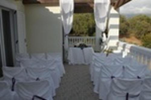 Spacious 5 Bed Villa With Pool In Kefalonia