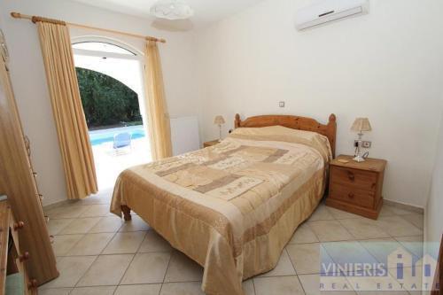 Spacious 5 Bed Villa With Pool In Kefalonia