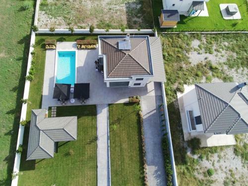 Luxury Villa Plaka