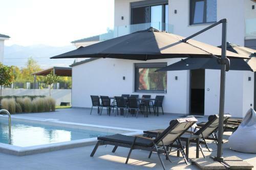 Luxury Villa Plaka