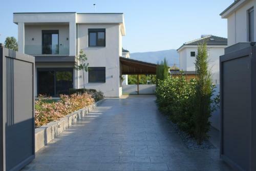 Luxury Villa Plaka