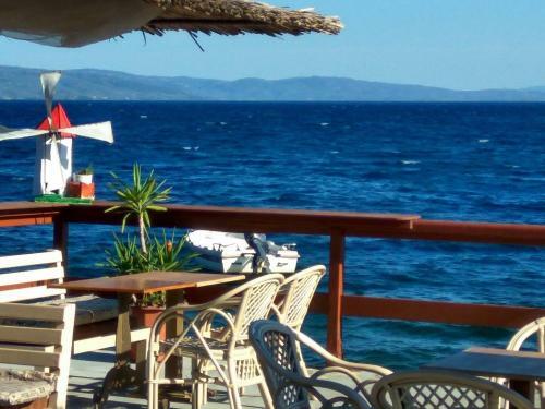 Stone Villa Inside Sea- Kids'land