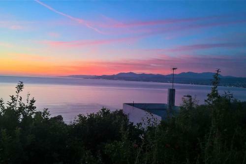 Panorama Residence-magnificient Sea View