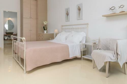 Aigeis-milos Suites